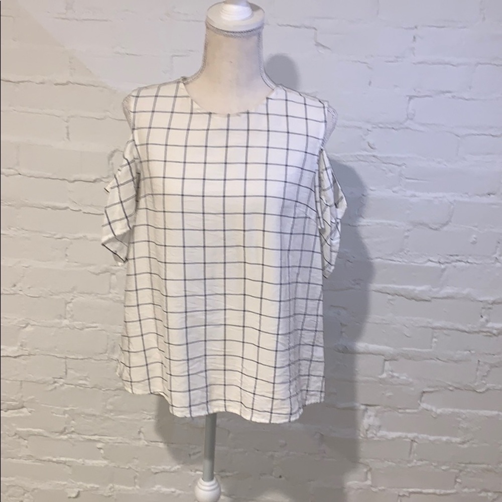 💫 Cold-shoulder White with Grey Stripes Top 💫